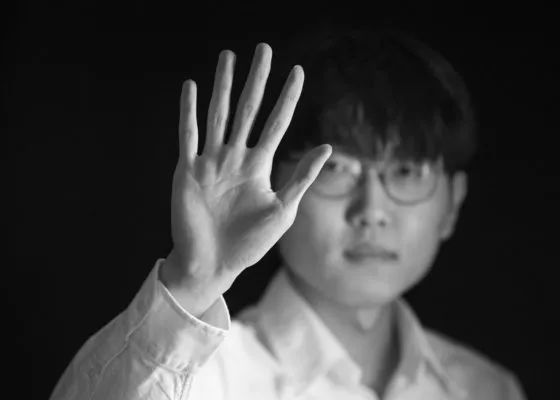 捷克女孩和韩国男人